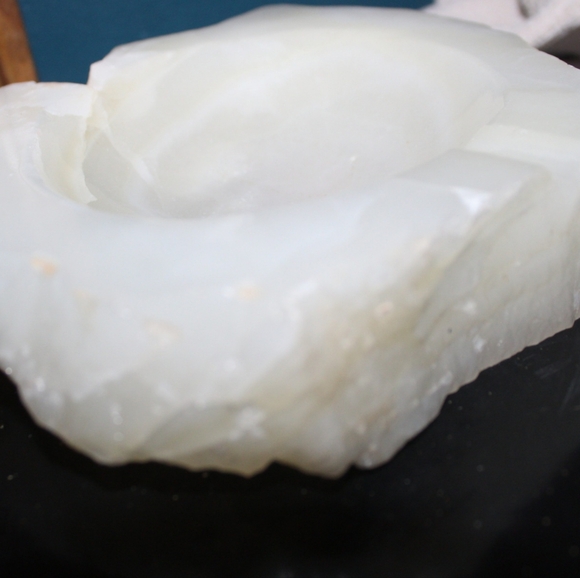 Vintage Alabaster Ashtray - Picture 8 of 16